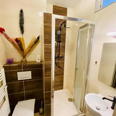 2 Izbovy - Blizko Centra * Мартин