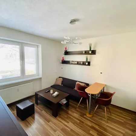 Apartment 2 Izbovy - Blizko Centra