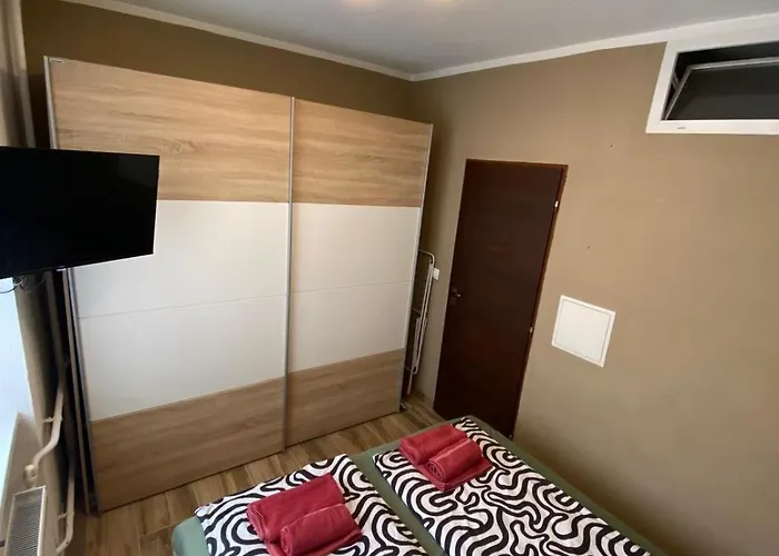 2 Izbovy - Blizko Centra *